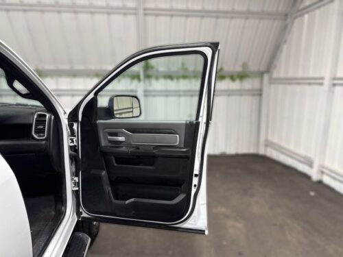 2022 RAM 2500 - Image 12