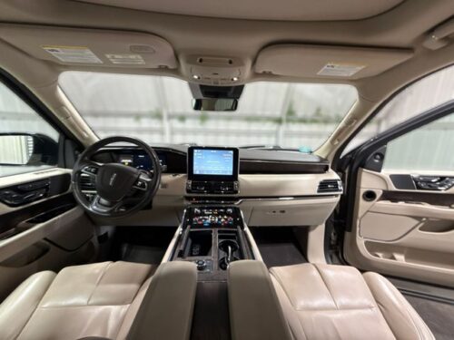 2019 LINCOLN Navigator - Image 4