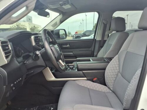 2023 TOYOTA Tundra - Image 15