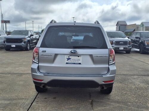 2012 SUBARU Forester - Image 27