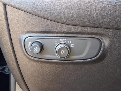 2021 CHEVROLET Equinox - Image 23