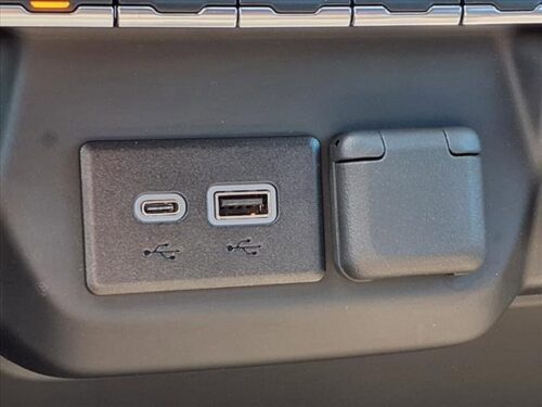 2024 CHEVROLET Silverado - Image 26