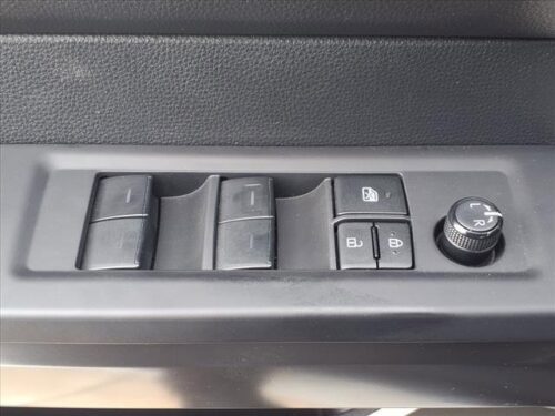 2023 TOYOTA Tundra - Image 18