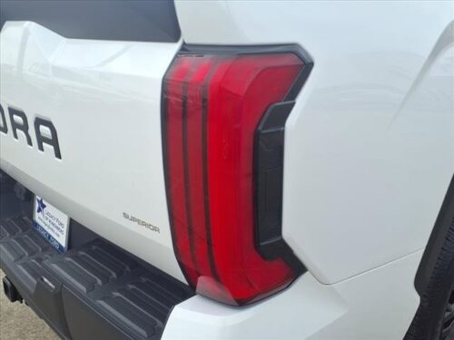 2023 TOYOTA Tundra - Image 23