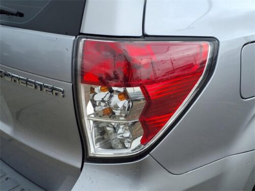 2012 SUBARU Forester - Image 15