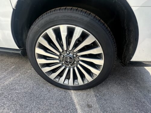 2021 LINCOLN Navigator L - Image 37