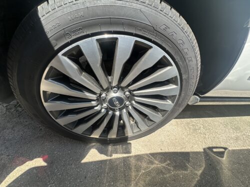 2021 LINCOLN Navigator L - Image 38