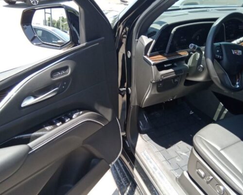 2024 CADILLAC Escalade ESV - Image 11