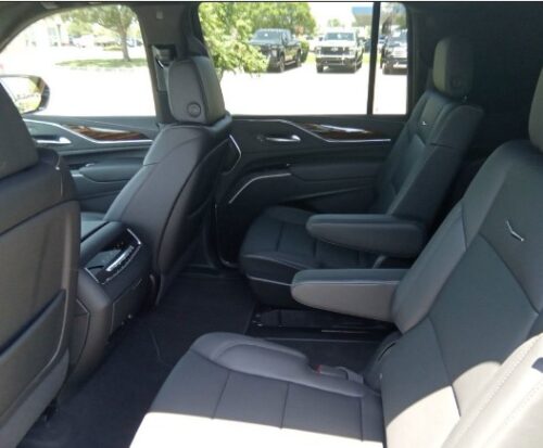 2024 CADILLAC Escalade ESV - Image 10
