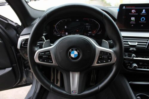 2023 BMW 530i - Image 29