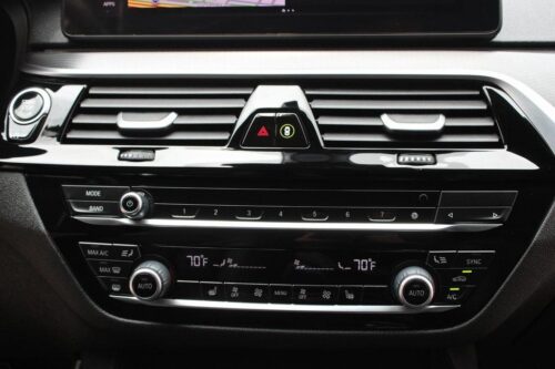 2023 BMW 530i - Image 24