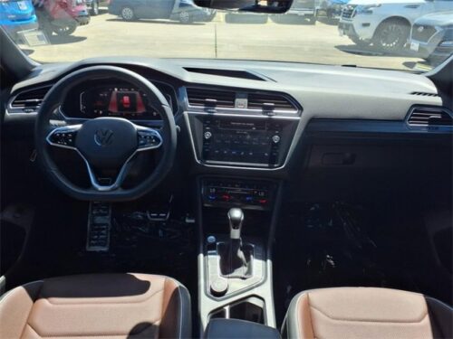 2024 VOLKSWAGEN Tiguan - Image 28