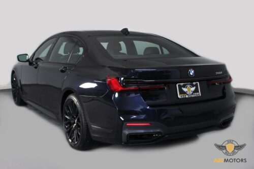 2021 BMW 740i - Image 31