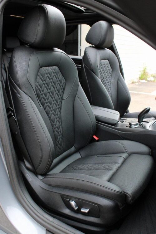 2023 BMW 530i - Image 32