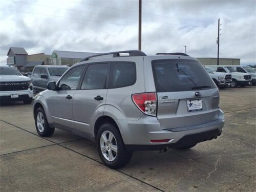 2012 SUBARU Forester - Image 8