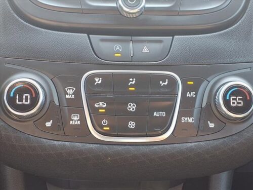 2023 CHEVROLET Malibu - Image 24
