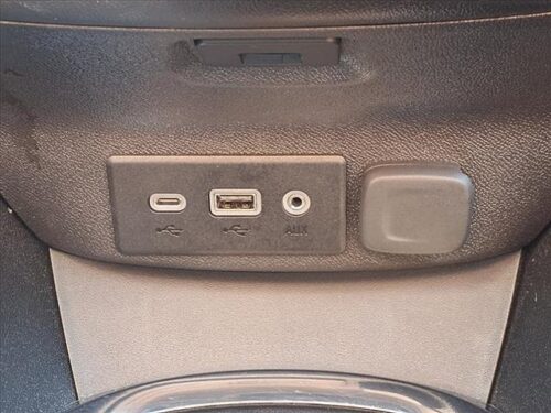 2023 CHEVROLET Malibu - Image 23