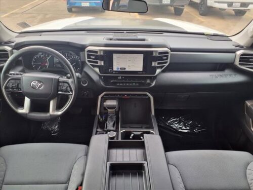 2023 TOYOTA Tundra - Image 7