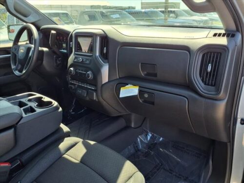 2024 CHEVROLET Silverado - Image 2