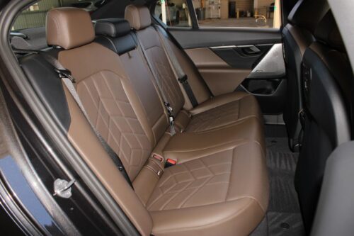 2024 BMW 530i - Image 15