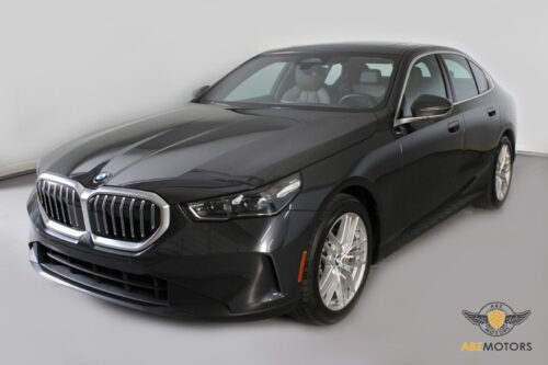 2024 BMW 530i - Image 33