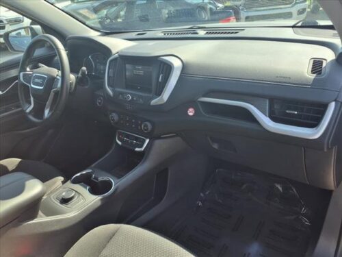 2024 GMC Terrain - Image 11
