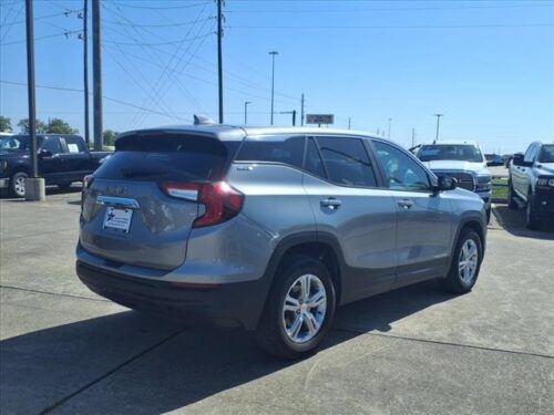 2024 GMC Terrain - Image 30