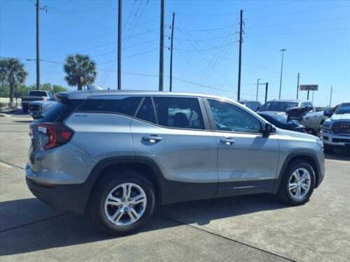2024 GMC Terrain - Image 6