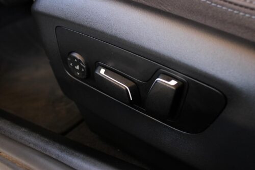 2024 BMW 530i - Image 8