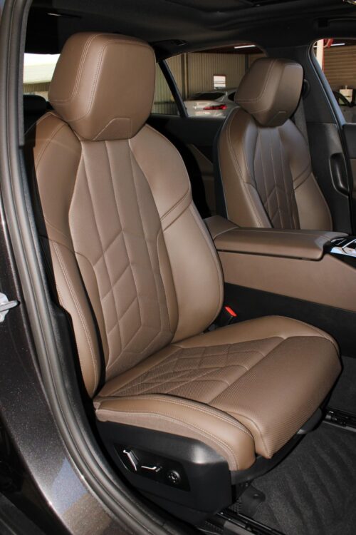 2024 BMW 530i - Image 26