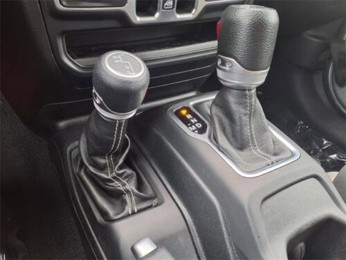2020 JEEP Wrangler - Image 22