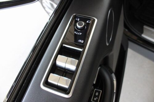 2020 LAND ROVER Range Rover - Image 17