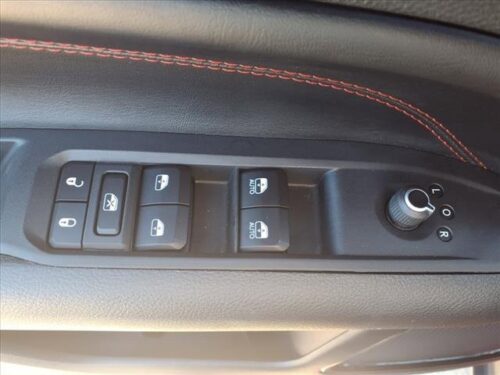 2023 JEEP Compass - Image 25