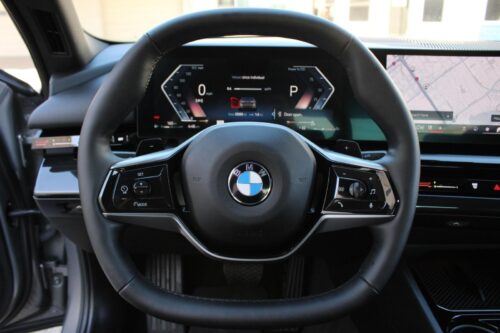 2024 BMW 530i - Image 23