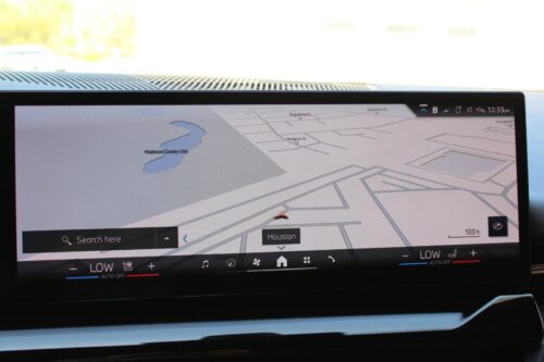 2024 BMW 530i - Image 20