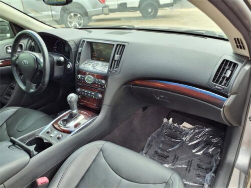 2013 INFINITI G37 - Image 11