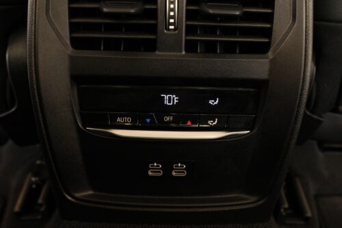 2024 BMW 330i - Image 12