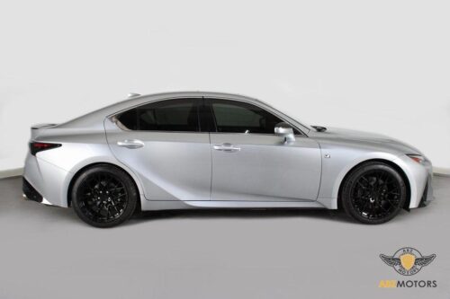 2021 LEXUS IS - Image 29
