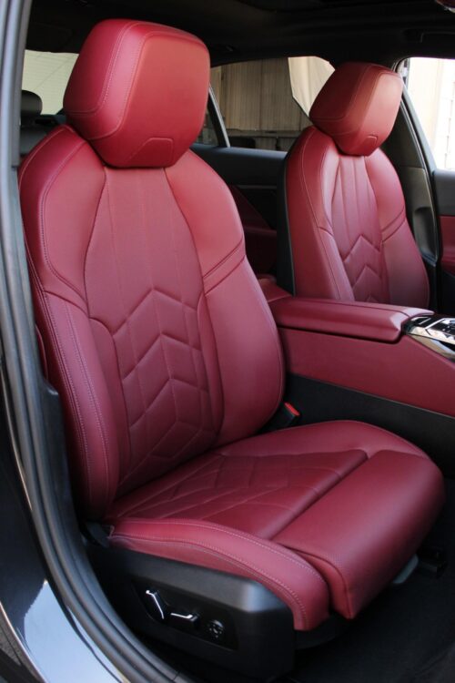 2024 BMW 530i - Image 25