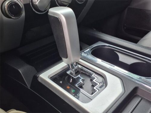 2018 TOYOTA Tundra - Image 22
