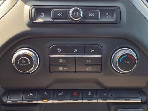 2024 CHEVROLET Silverado - Image 22