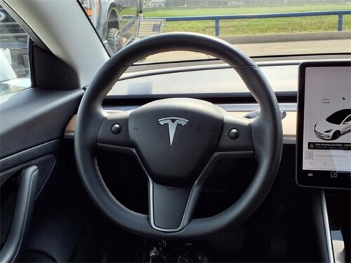 2020 TESLA Model 3 - Image 19