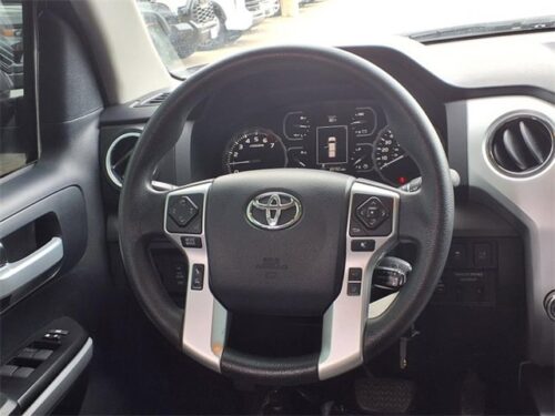 2018 TOYOTA Tundra - Image 18