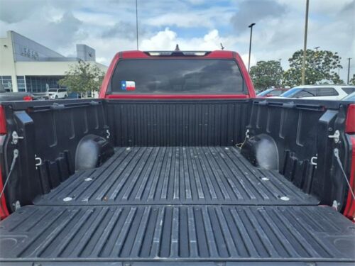 2022 TOYOTA Tundra - Image 6