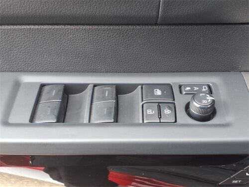 2022 TOYOTA Tundra - Image 23