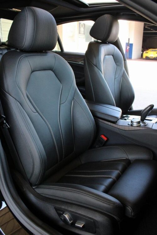 2021 BMW 540i - Image 26