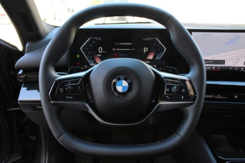 2024 BMW 530i - Image 24