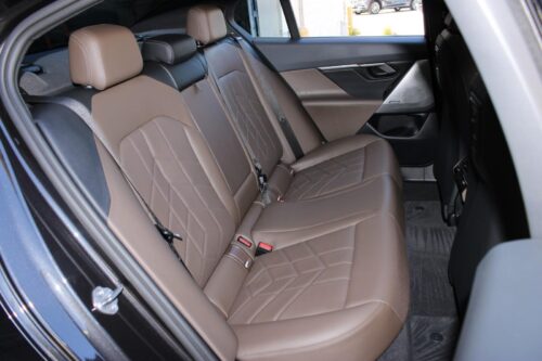 2024 BMW 530i - Image 15