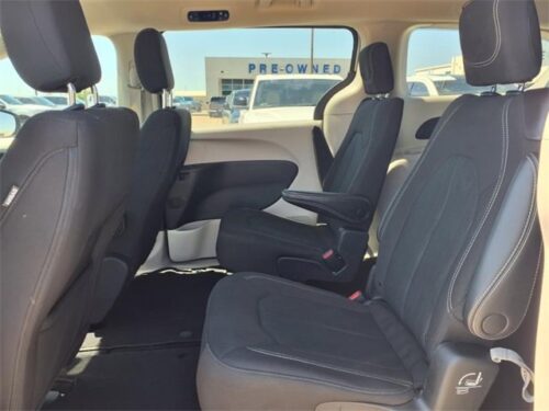 2023 CHRYSLER Voyager - Image 13