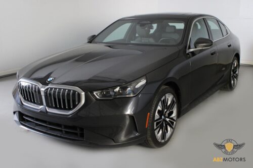 2024 BMW 530i - Image 33
